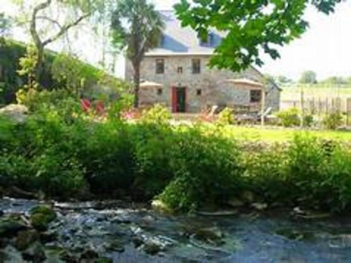 Gite Du Moulin Du Poulloguer Prat Экстерьер фото